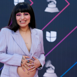 Mon Laferte Grammys 2022 (1)