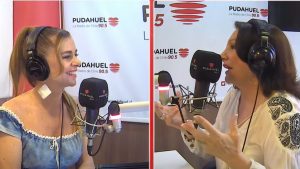 Entrevista A Gloria Simonetti En Radio Pudahuel