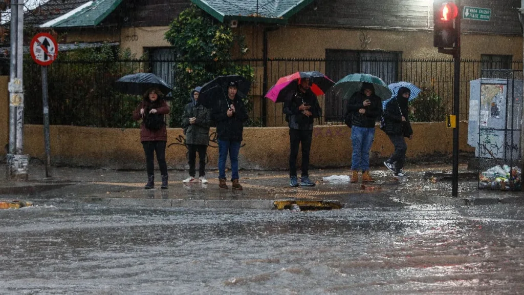 Lluvia En Santiago