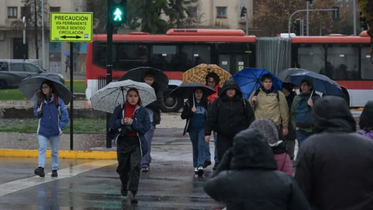 Lluvia En Santiago