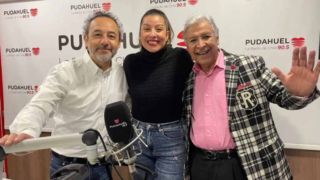 Daniel Muñoz Y Cote Quintanilla En La Mañana De Pablo Aguilera