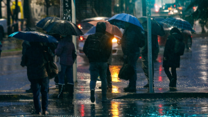 LLUVIA EN SANTIAGO AGOSTO