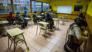 Suspensión De Clases En Santiago