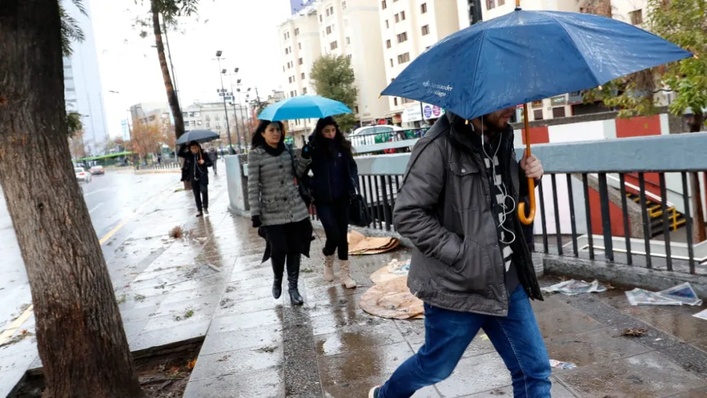 Lluvia En Santiago