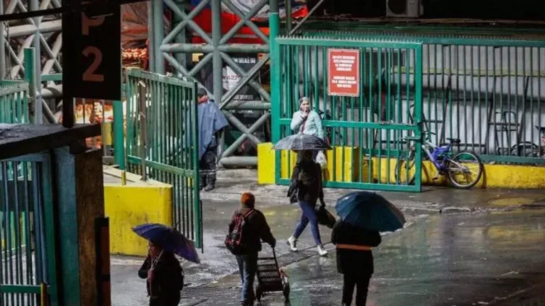 Lluvia En Santiago (2)