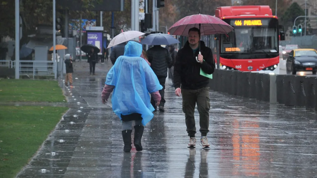 Lluvia En Santiago