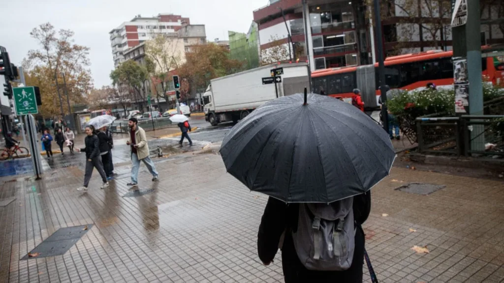 Lluvia En Santiago