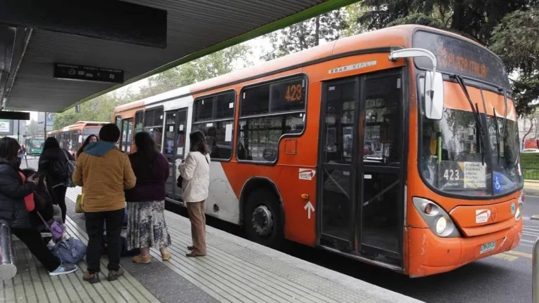 Transporte Público En Fiestas Patrias