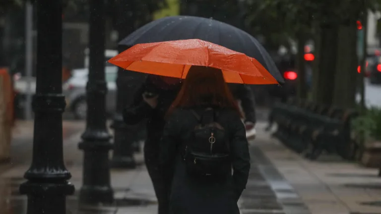 Lluvia En Santiago