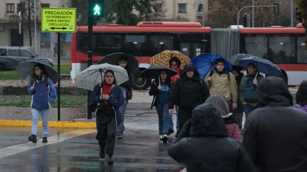 Lluvia En Santiago_20241002_103705_0000