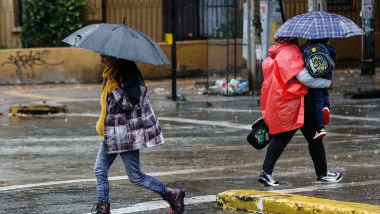 Lluvia En Santiago