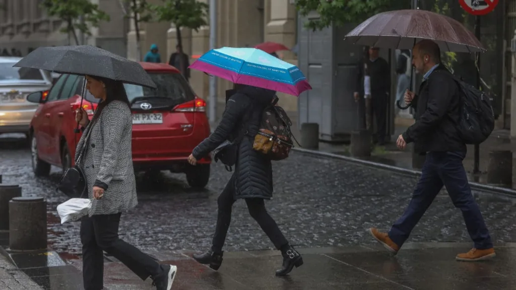 Lluvia En Santiago